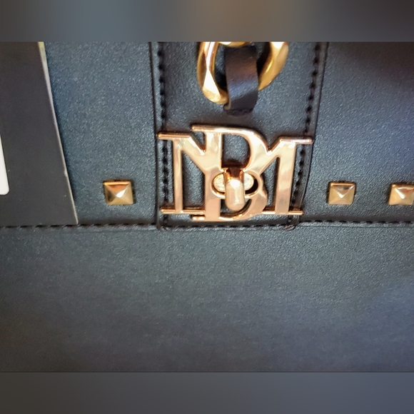 Badgley Mischka Black Vegan Leather Handbag With BM Card Holder. - Picture 9 of 12